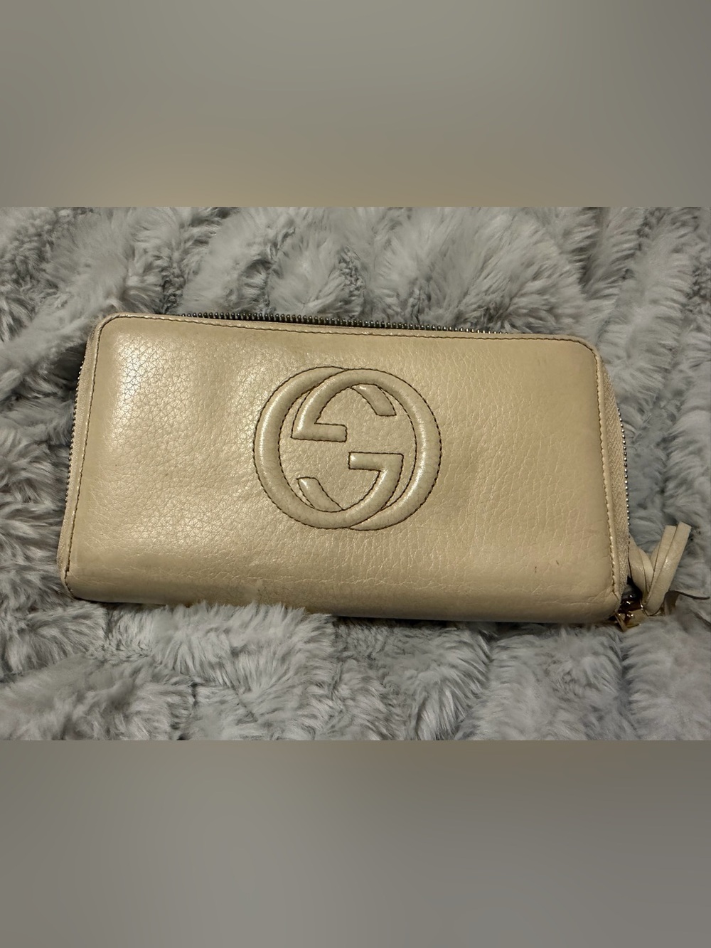 Gucci Gold Leather Zip Wristlet Clutch